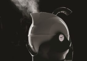 kettle with steam