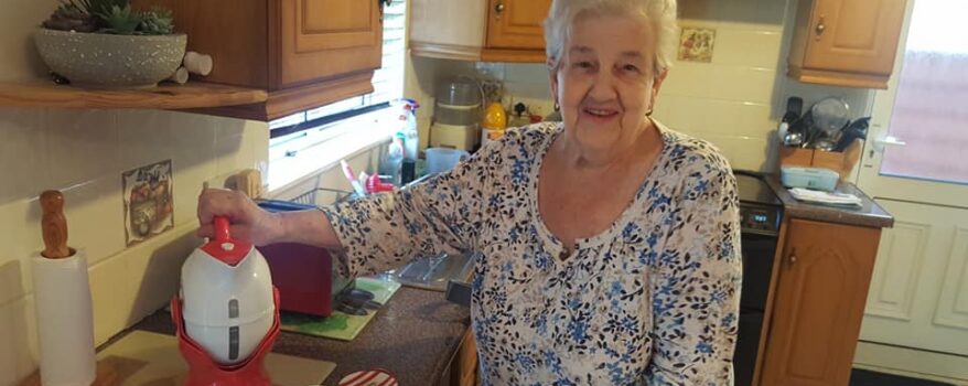 Anne using her Uccello Kettle in her kitchen